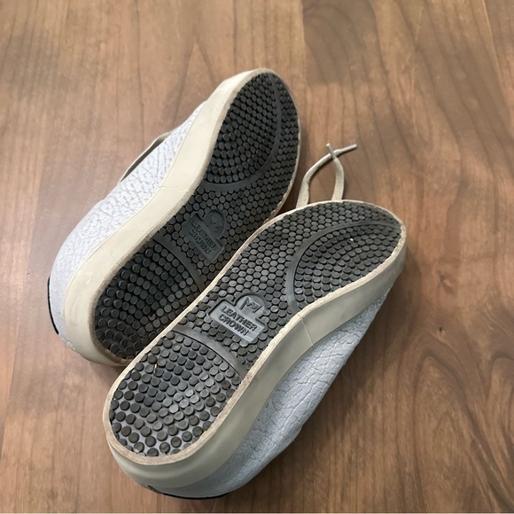 LEATHER CROWN LC06 LOW TOP SNEAKERS WHITE CRACKLE & ROSE GOLD METALLIC SIZE 36 - Picture 4 of 5